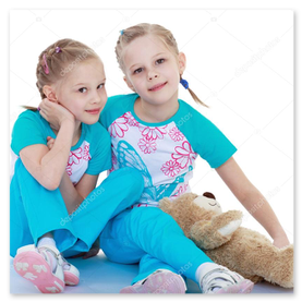 Dresy szkolne z herbem i inicjałami